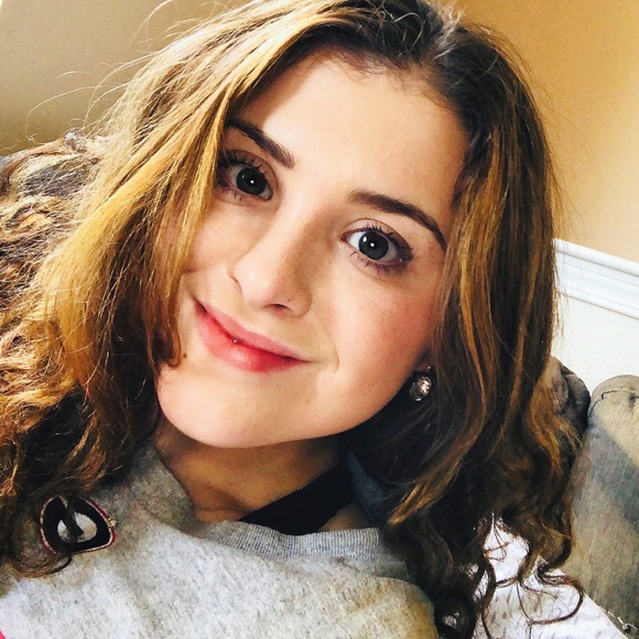 Meet your Posher, Savanna - Picture 1 of 1